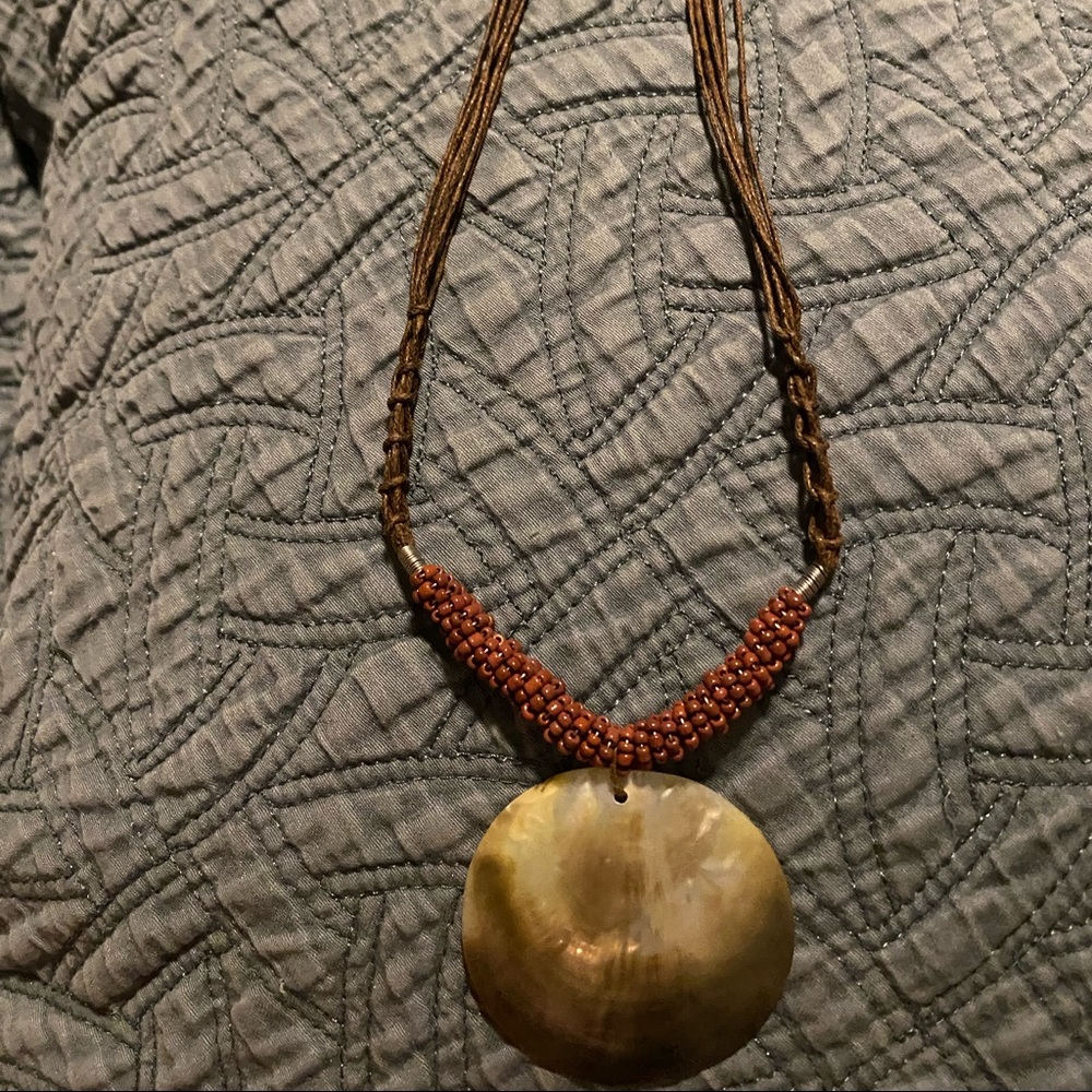 Shell Necklace - Picture 2 of 3
